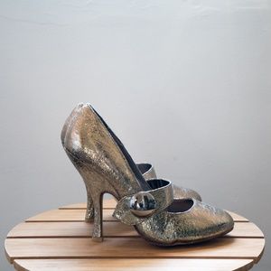 Steve Madden Luxe Size 6 Silver Mary Jane Heel